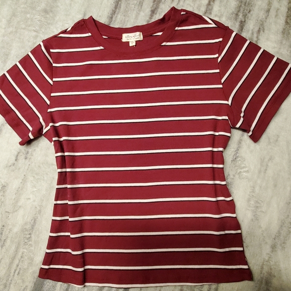 Ultra Flirt short sleeved top - Picture 4 of 13